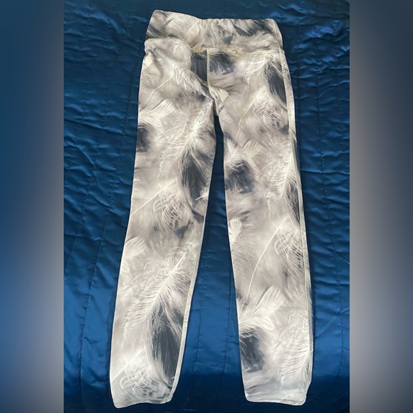 Mono B Pants Size Medium - Picture 3 of 3